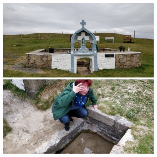 Dieser Brunnen soll heilen, Beate hört mit dem linken Auge schon viel besser